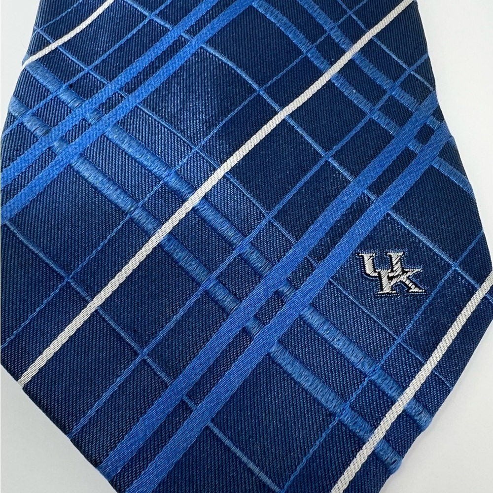 UNIVERSITY OF KENTUCKY Eagles Wings Neck Tie Blue White Stripes NCAA Collegiate